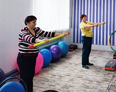 Равновесие и выносливость тренируют старшие центра соцобслуживания Турковского района