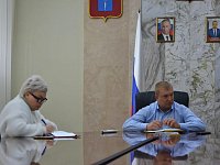 Дмитрий Ларин провёл приём жителей по общим вопросам