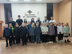Ученики СОШ № 12 им. Героя России А. И. Потапова г. Шиханы посетили Вольский отдел полиции