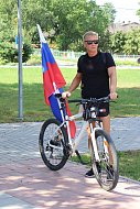 В Шиханах велопробег объединил поколения в преддверии Дня флага