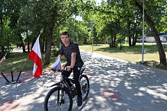 В Шиханах велопробег объединил поколения в преддверии Дня флага
