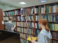 В МО г. Шиханы реализуется программа временного трудоустройства несовершеннолетних граждан