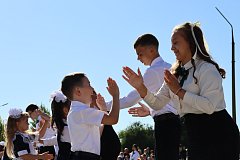 Первое сентября отметили в шиханской школе