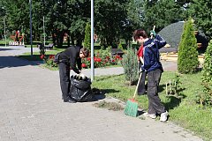 Совместную акцию провели ветераны и школьники в парке "Я-Патриот"
