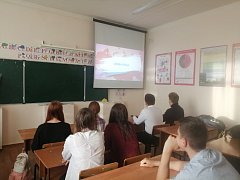 "Отечество от слова "отец" - в СОШ №12 прошли "Разговоры о важном"