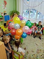 Клоун Бим учит детей общаться в детском саду "Звездочка"