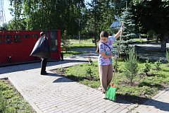 Совместную акцию провели ветераны и школьники в парке "Я-Патриот"