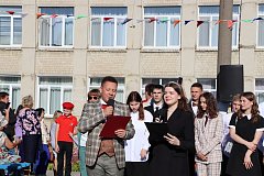 Первое сентября отметили в шиханской школе