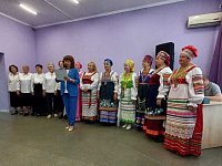 Творческий коллектив ДК "Корунд" порадовал сотрудников Шиханского дома-интерната