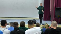 Шиханские школьники выступили с концертом перед военнослужащими