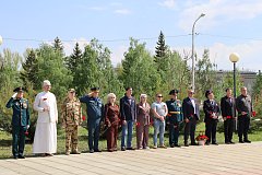 «Живая память поколений»: митинг прошёл на площади у Дворца культуры «Корунд»