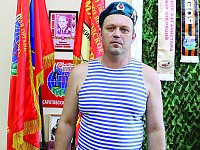 День ВДВ, прыжки и фонтан: история десантника Евгения Демидова