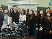 Ученики агроклассов Базарно-Карабулакского района познакомились с беспилотными авиационными системами 