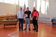 В школе прошли соревнования "А ну-ка парни!"