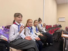 Шиханские школьники выступили с концертом перед военнослужащими