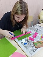В шиханской школе искусств прошёл мастер-класс по изготовлению броши 