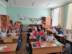 В шиханской школе прошли праздничные мероприятия к 8 марта