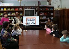 В шиханской библиотеке ДК "Корунд" прошла акция "Читаем о блокаде"