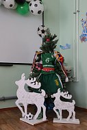 Шиханская школа встречает Новый год в футбольном стиле