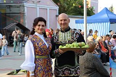 Традиционный праздник «Три Спаса» отметили в городском парке