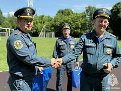 Пожарные МЧС продемонстрировали профессионализм на соревнованиях