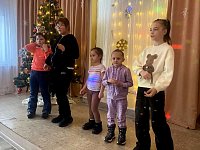 Шиханским ребятам снежные заносы не помешали весело поиграть