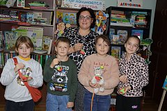 Увлекательный мастер-класс по рукоделию прошел для детей в библиотеке