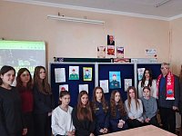 «Портрет Героя»: в школе прошёл конкурс, посвящённый Александру Потапову