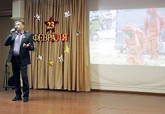 "Защитникам — Слава!" - артисты Дворца культуры провели выездные концерты