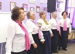 "Защитникам — Слава!" - артисты Дворца культуры провели выездные концерты